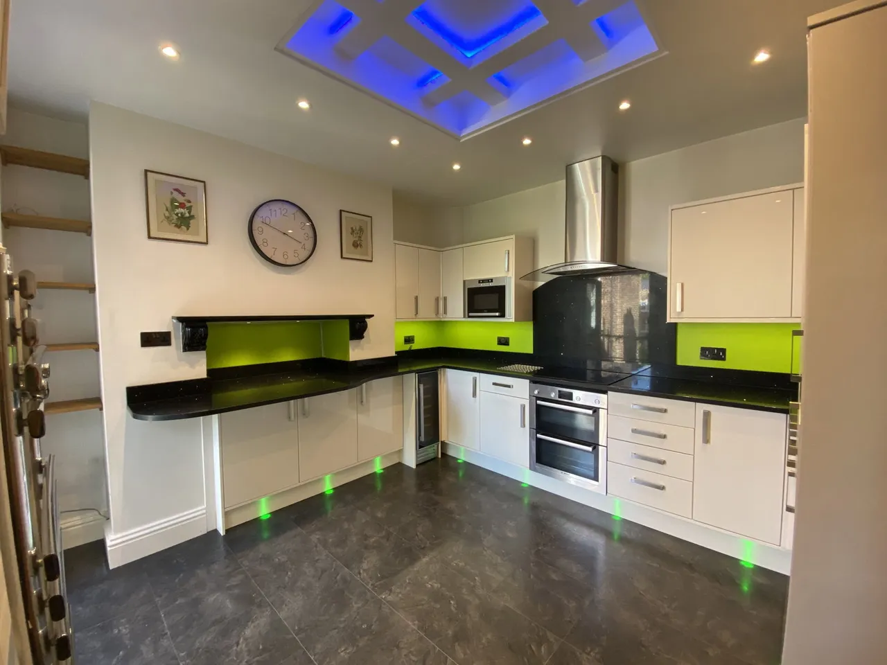 Cavendish Gardens, Trouville Road, SW4 8QW, photo 2