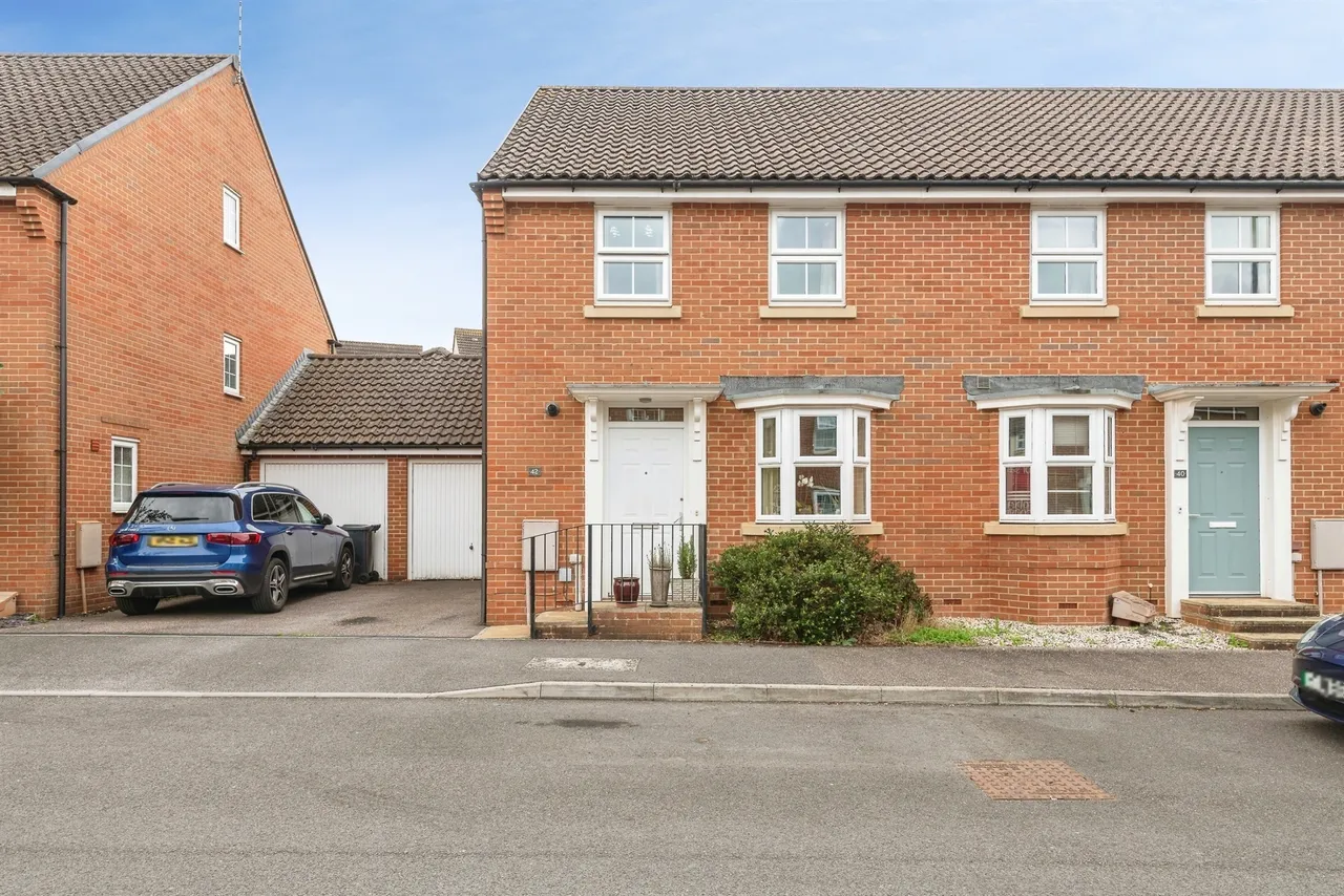 3 bed house for sale, Collett Road, Norton Fitzwarren, TA2