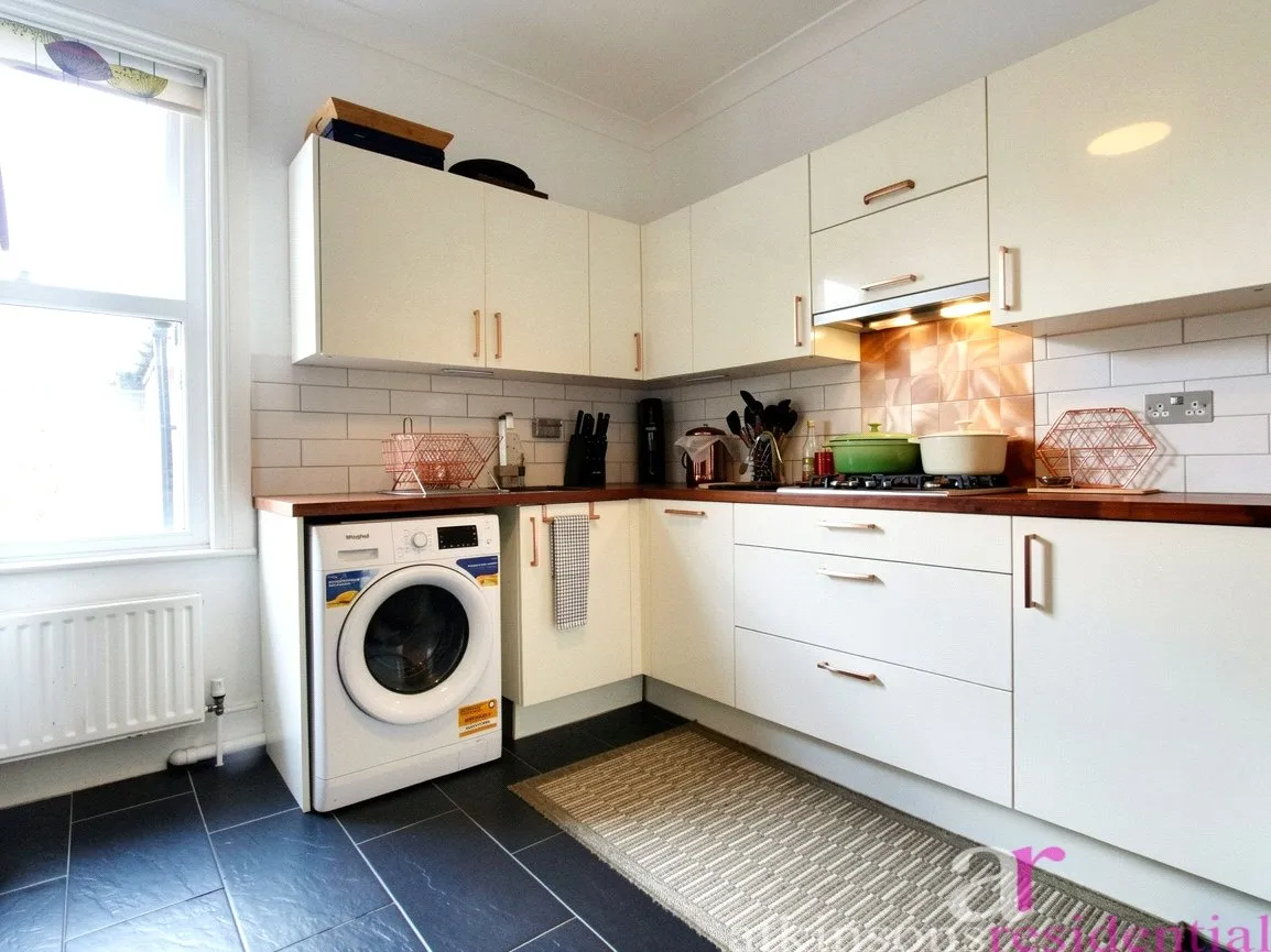Eaton Park Road, London, N13 4EL, photo 14