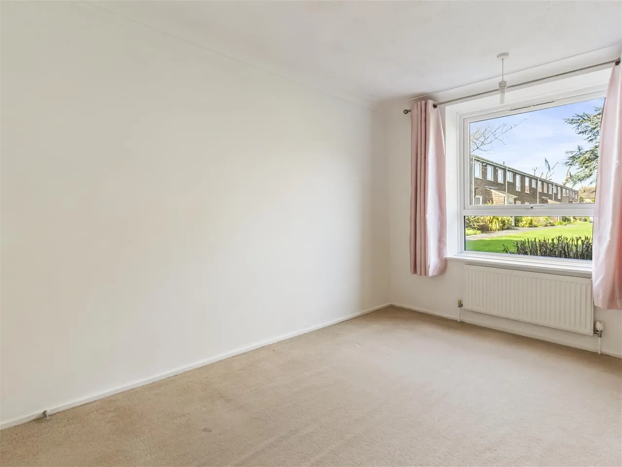 Pevensey Garden, Worthing, photo 10
