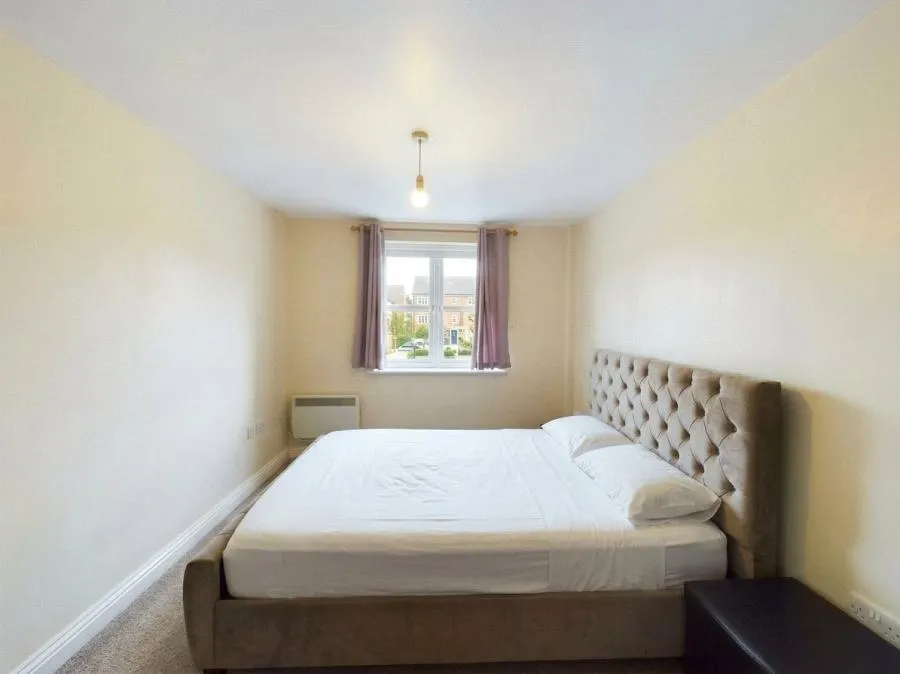 Tudor Way, Woking, GU21, photo 6