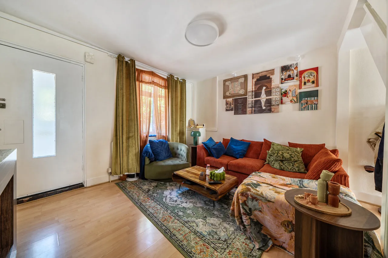 Mountfield Road, Ealing, W5, photo 11
