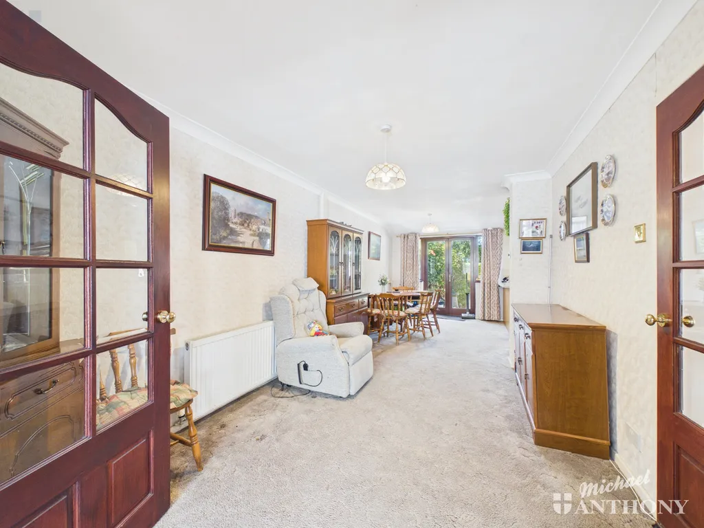 Dover Hedge, Aylesbury, HP21 7AH, photo 10