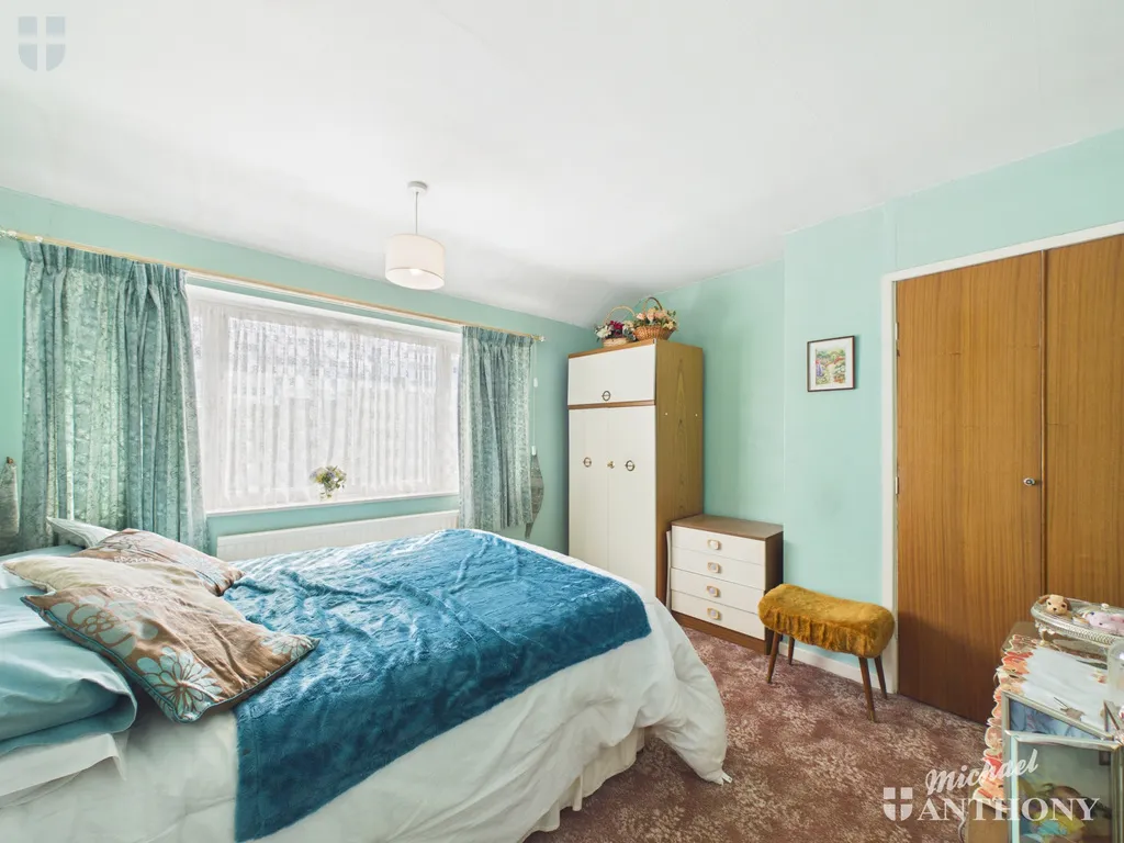 Dover Hedge, Aylesbury, HP21 7AH, photo 6