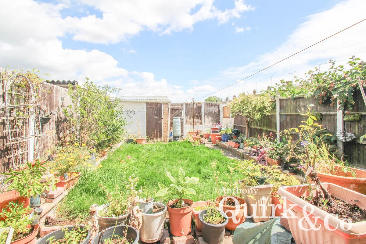 Ballards Walk, Basildon, SS15, photo 10