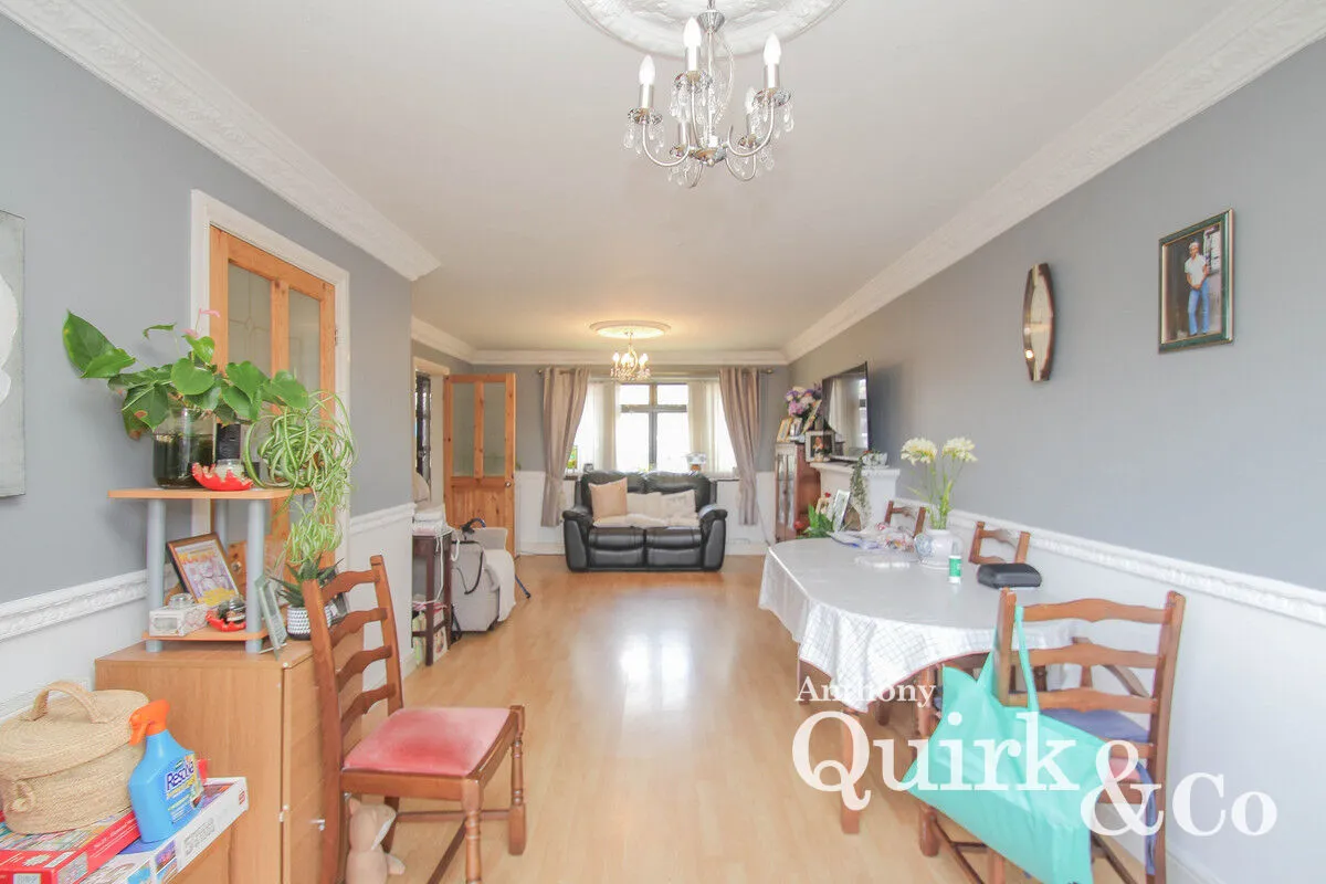 Ballards Walk, Basildon, SS15, photo 5