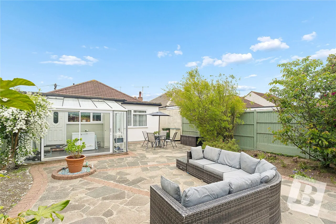 Edison Avenue, Hornchurch, RM12, photo 11