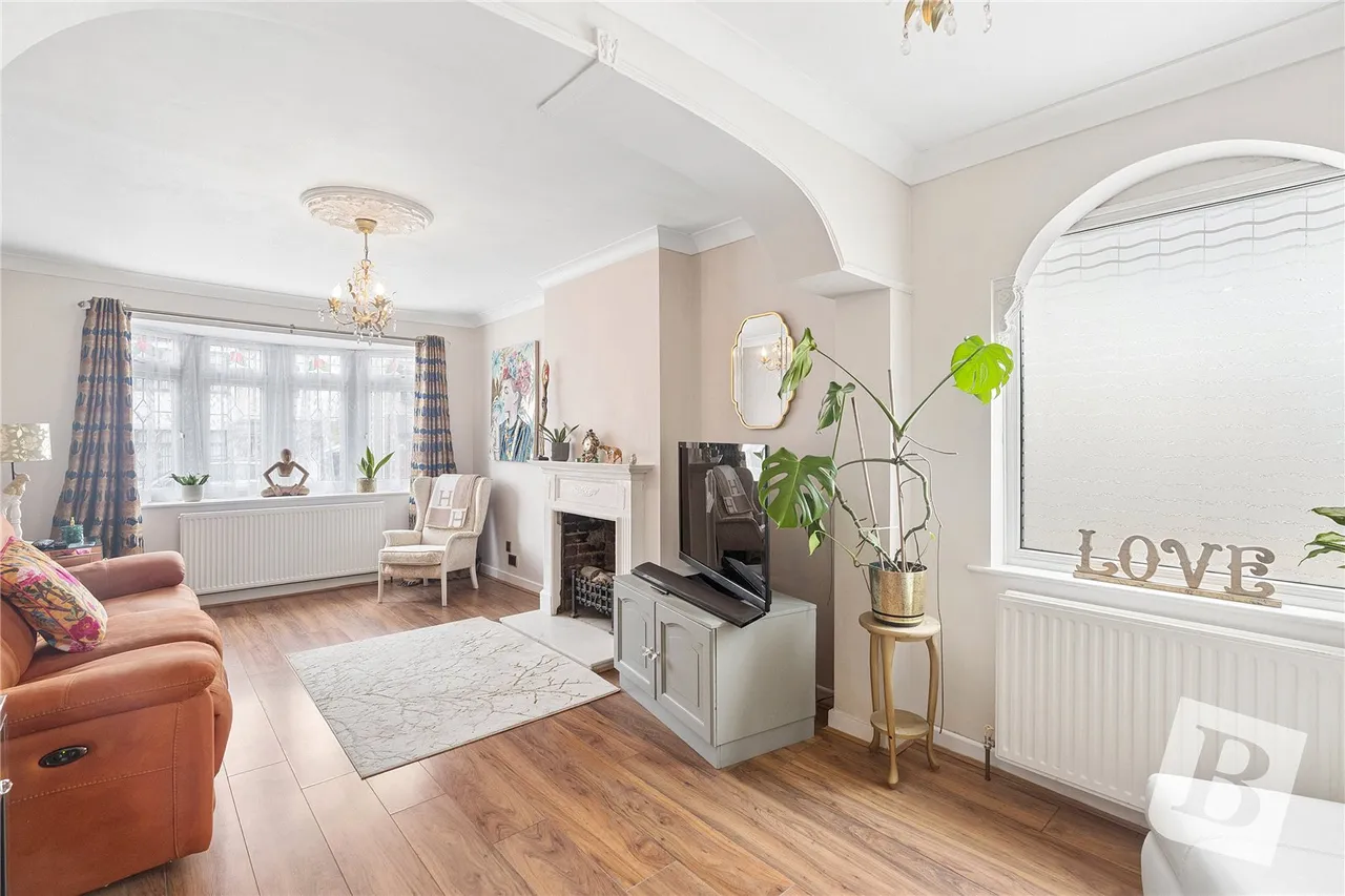 Edison Avenue, Hornchurch, RM12, photo 2