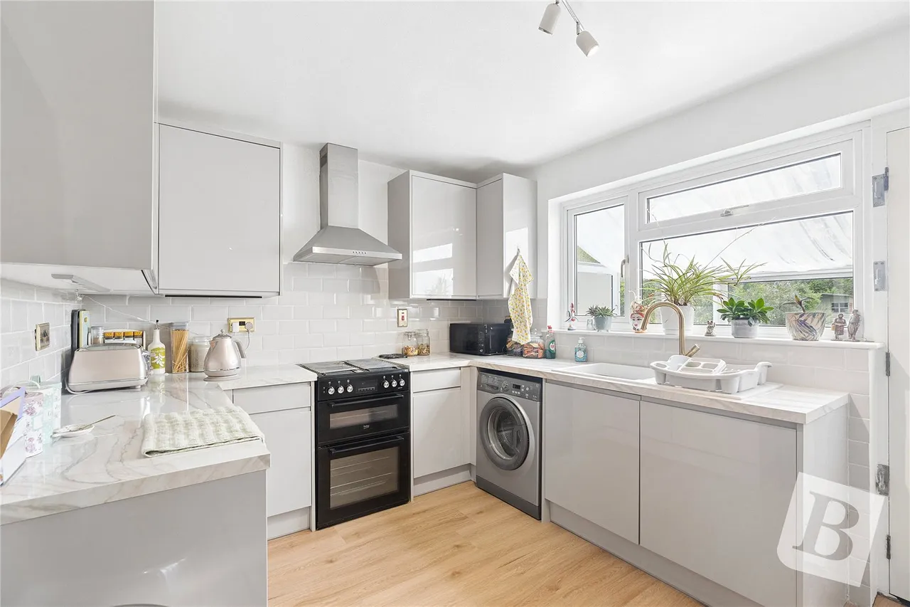 Edison Avenue, Hornchurch, RM12, photo 4