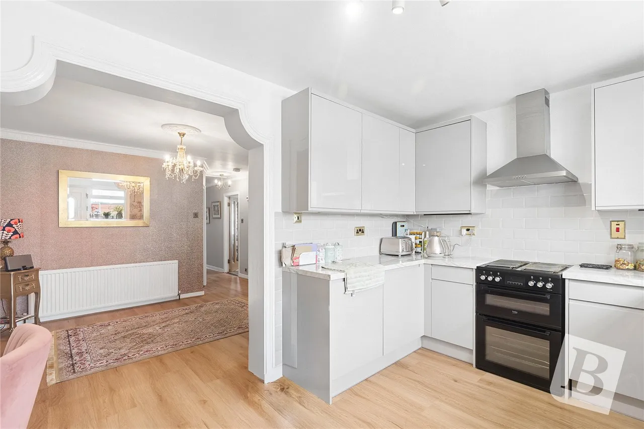 Edison Avenue, Hornchurch, RM12, photo 5