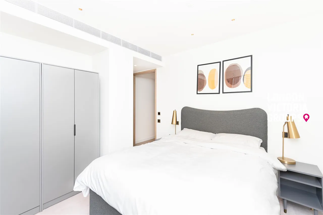 Nine Elms Lane, London, photo 16