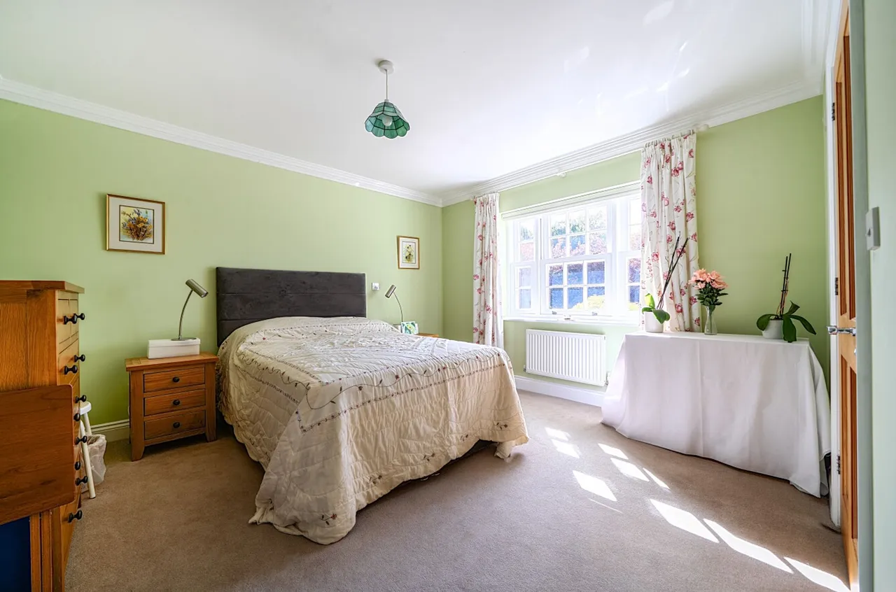 Chantry Hall, Westbourne, PO10, photo 11