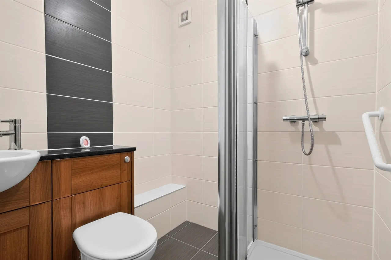 Park Court, Bishopbriggs, GLASGOW, photo 12
