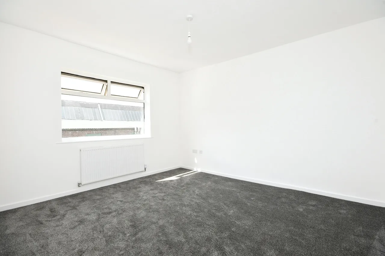 Bank Avenue, Sutton-in-Ashfield, NG17, photo 12