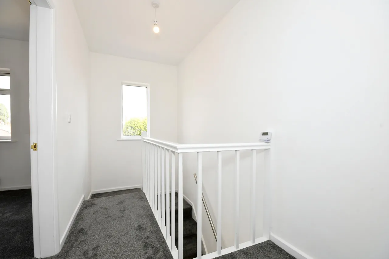 Bank Avenue, Sutton-in-Ashfield, NG17, photo 9