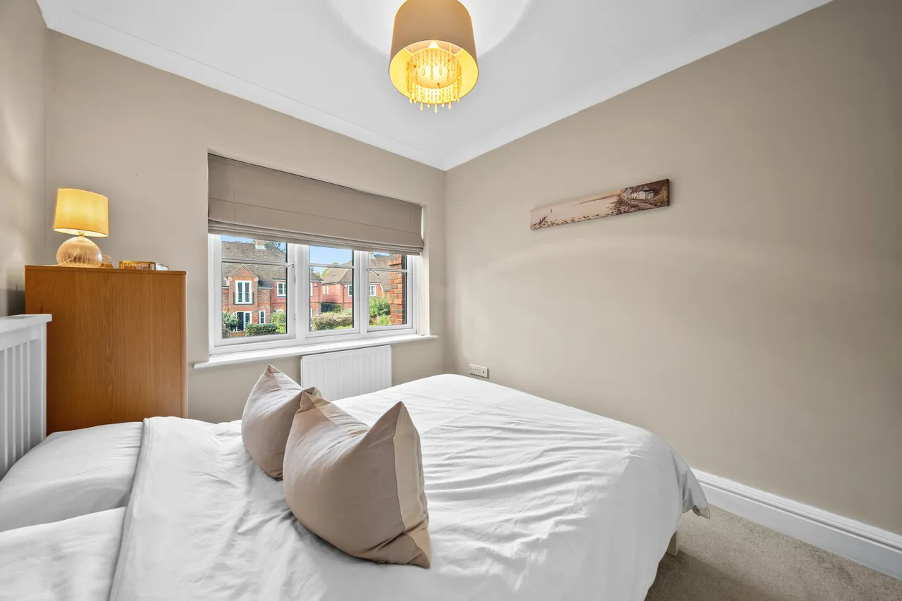 St. Martins Mews, Pyrford, GU22, photo 13