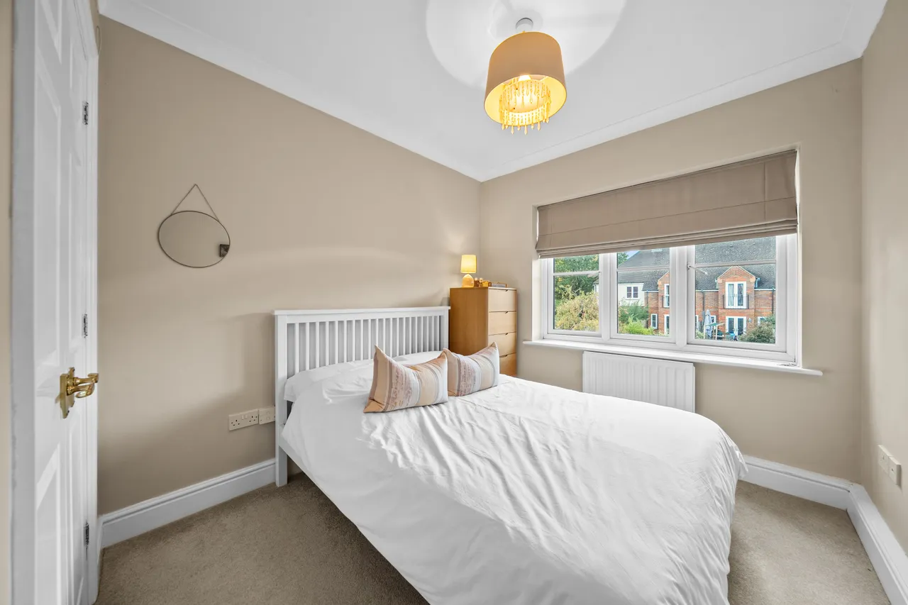 St. Martins Mews, Pyrford, GU22, photo 11
