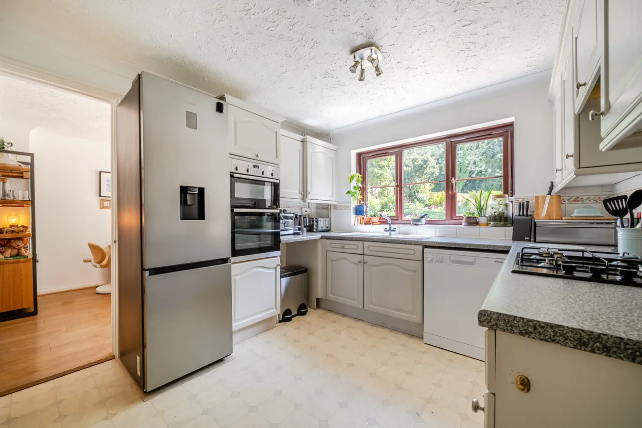 Thomson Way, Marlborough, SN8, photo 8