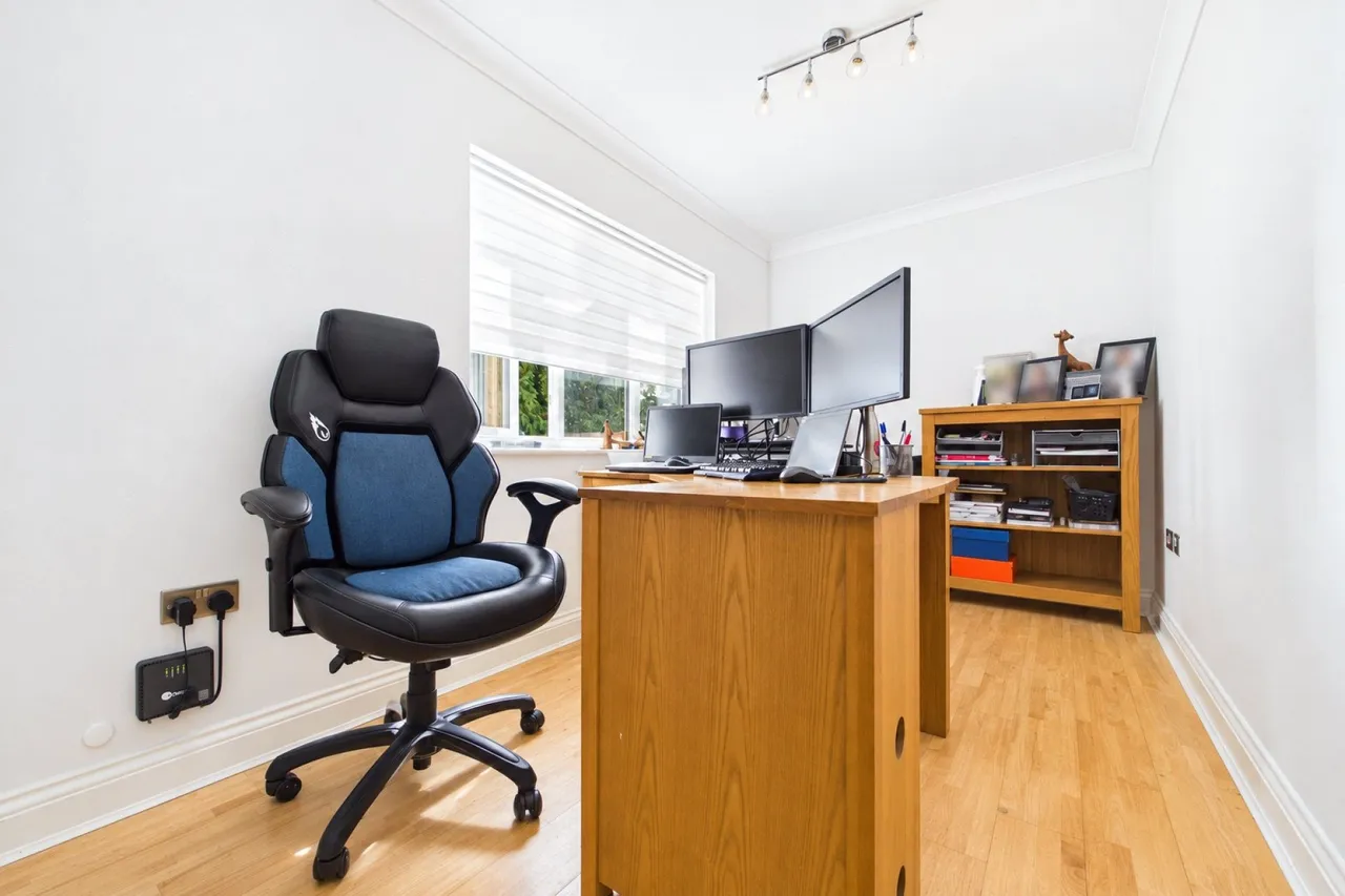 Carston Grove, Calcot, RG31, photo 6