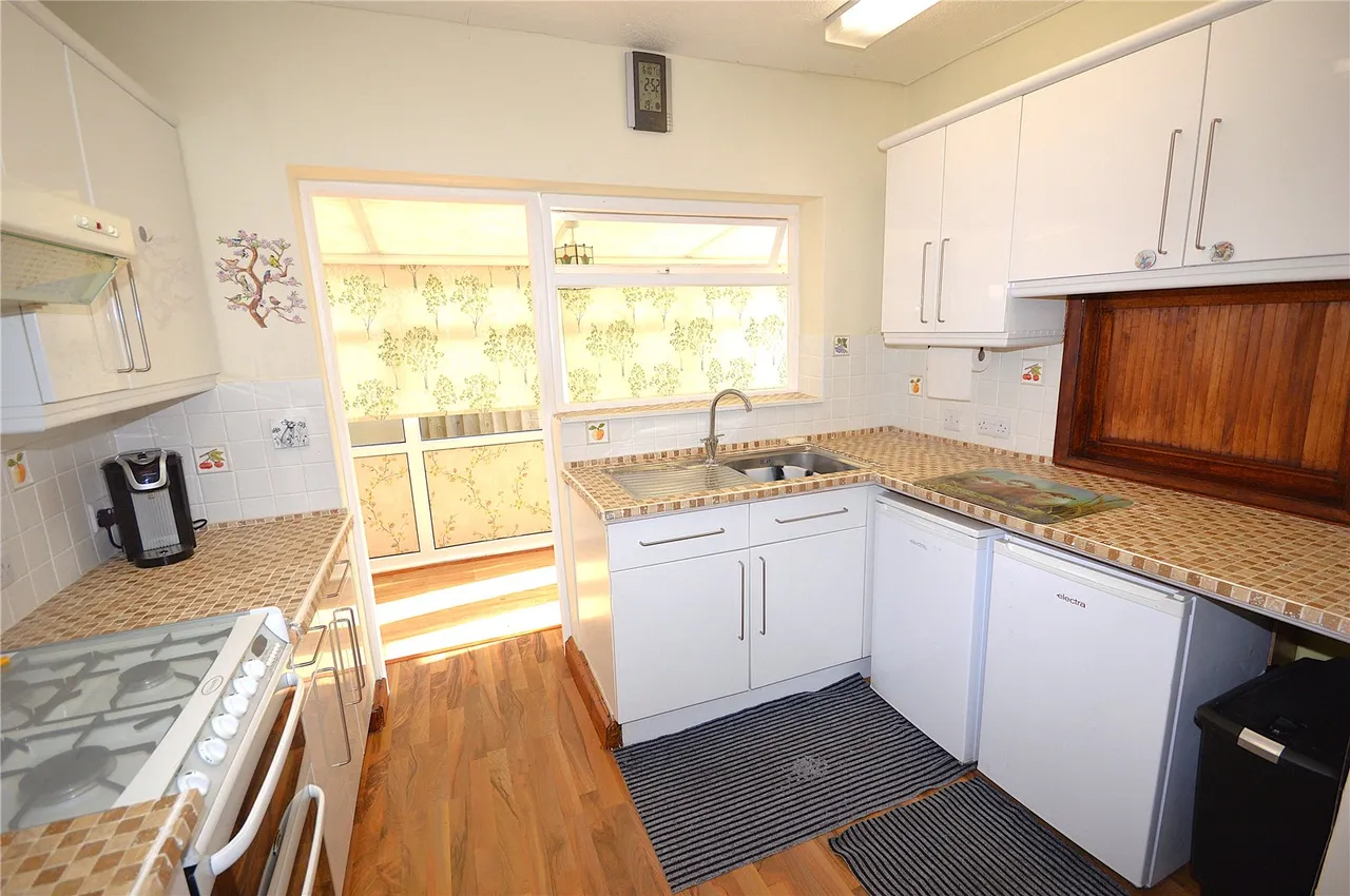 Brynwood Drive, Newtown, photo 3