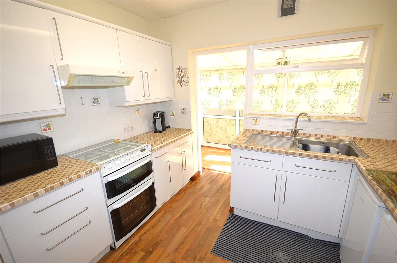 Brynwood Drive, Newtown, photo 2