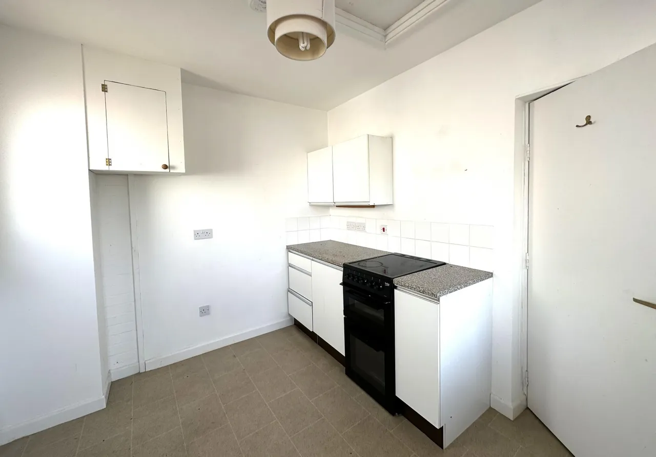 Exeter Road, Exmouth, EX8, photo 5