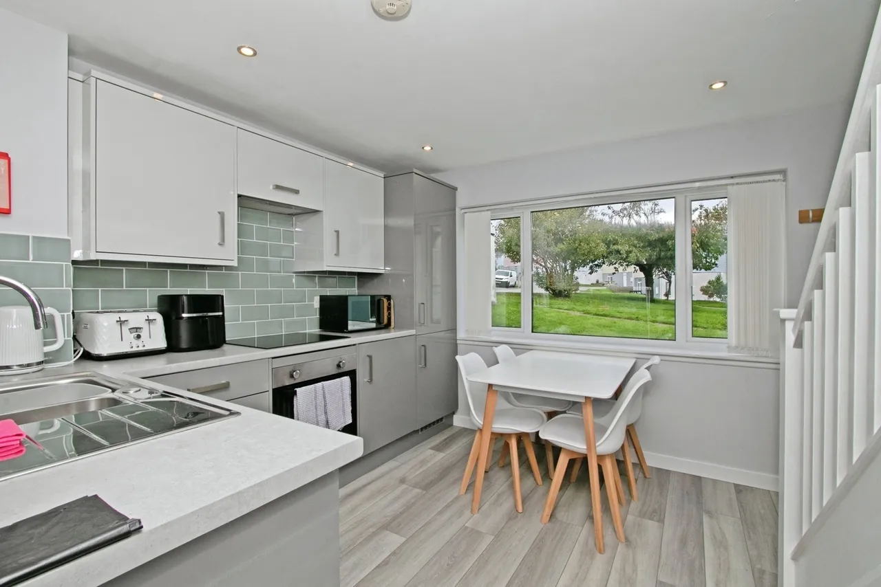 Newquay, TR8, photo 9