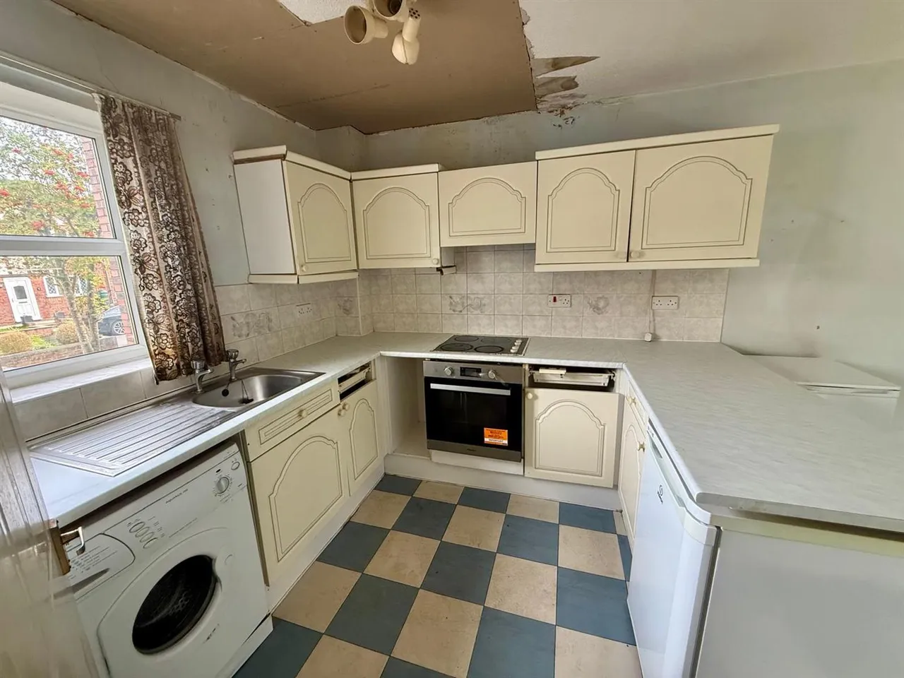 Blyth Close, Macclesfield, SK10, photo 4