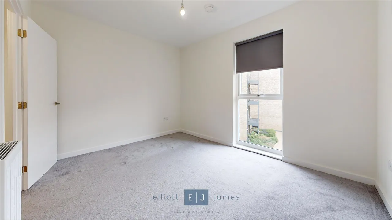 Epping Gate, Borders Lane, Loughton, photo 9