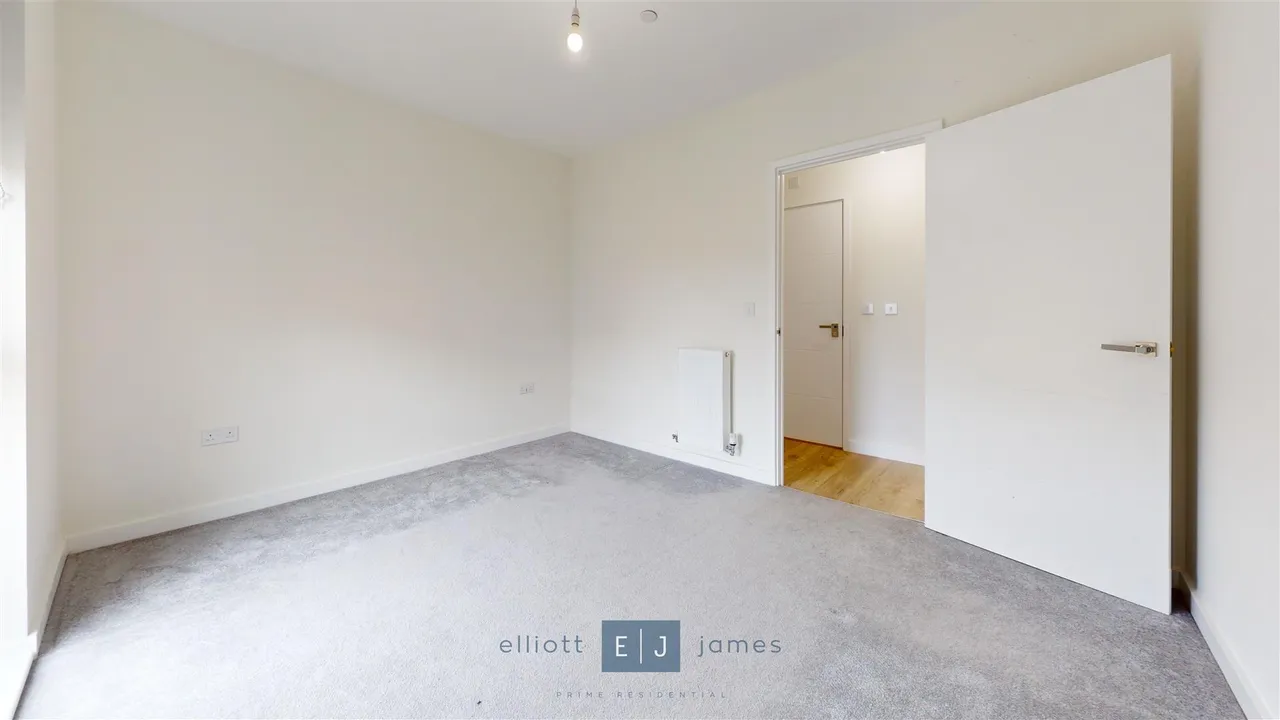 Epping Gate, Borders Lane, Loughton, photo 8