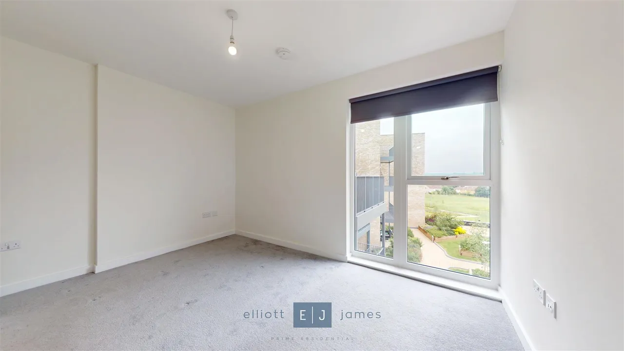 Epping Gate, Borders Lane, Loughton, photo 4