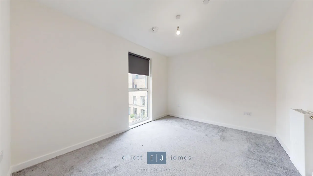 Epping Gate, Borders Lane, Loughton, photo 3
