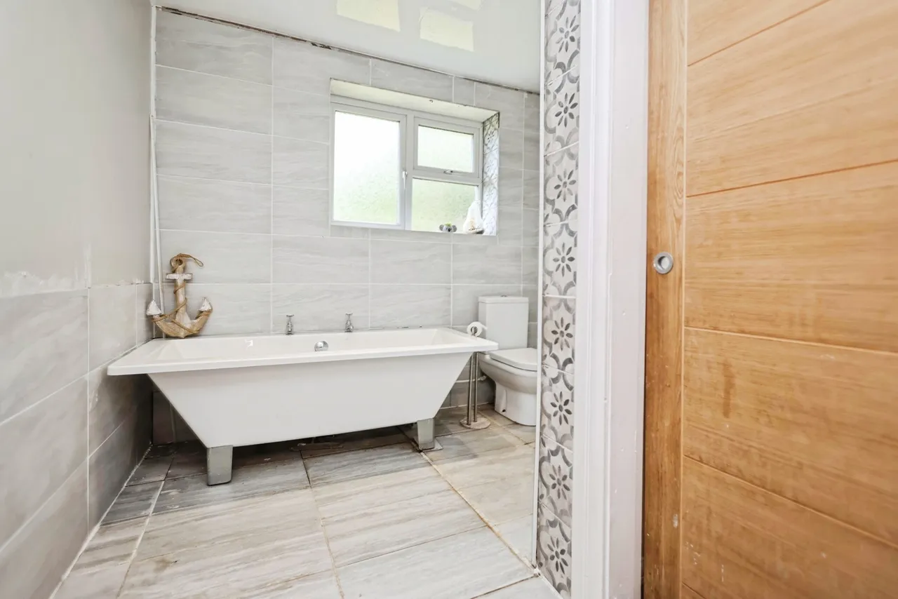 Dilmore Lane, Fernhill Heath, WR3, photo 18