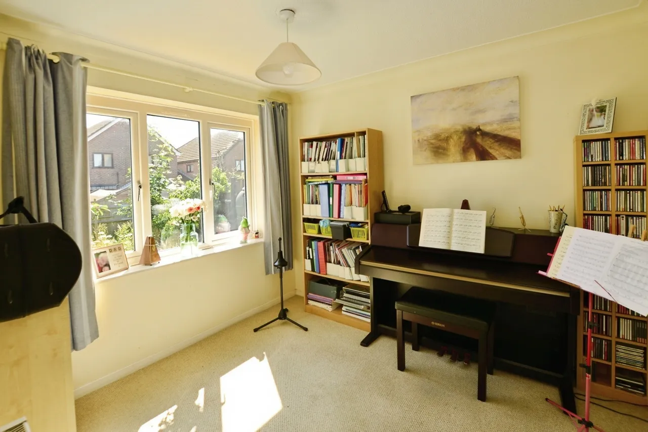 Chalk Close, Folkestone, Kent, CT19, photo 6