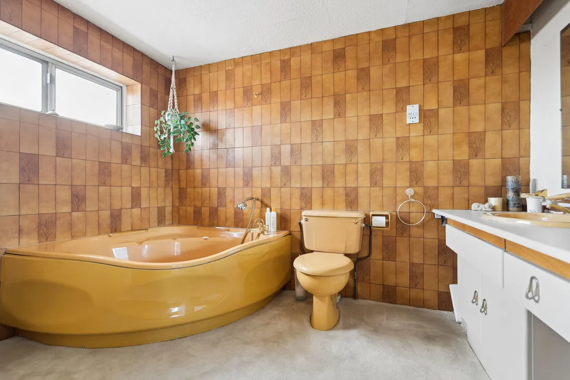 Staplefield Close, Pinner, HA5, photo 16