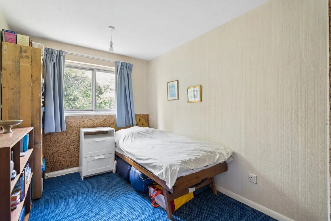 Staplefield Close, Pinner, HA5, photo 14