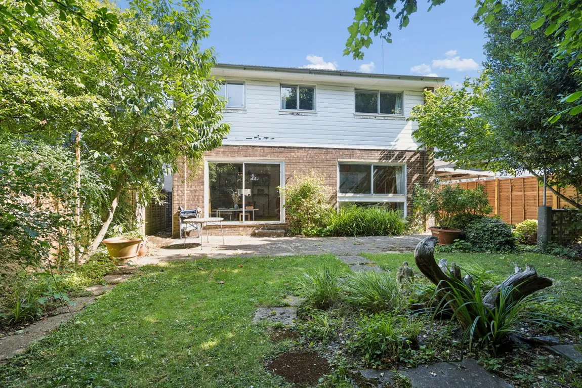 Staplefield Close, Pinner, HA5, photo 18