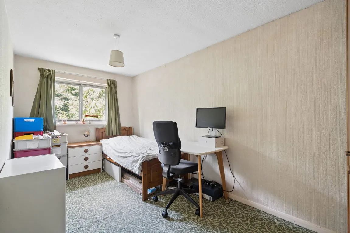 Staplefield Close, Pinner, HA5, photo 15