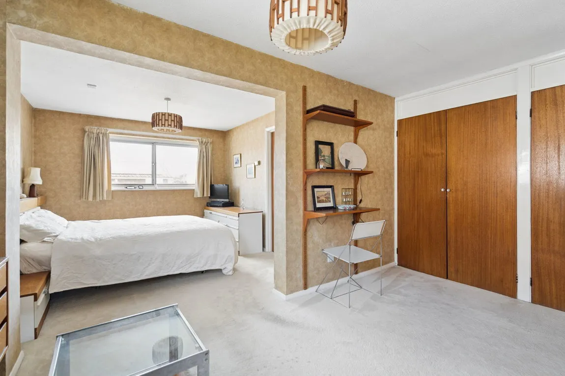 Staplefield Close, Pinner, HA5, photo 11