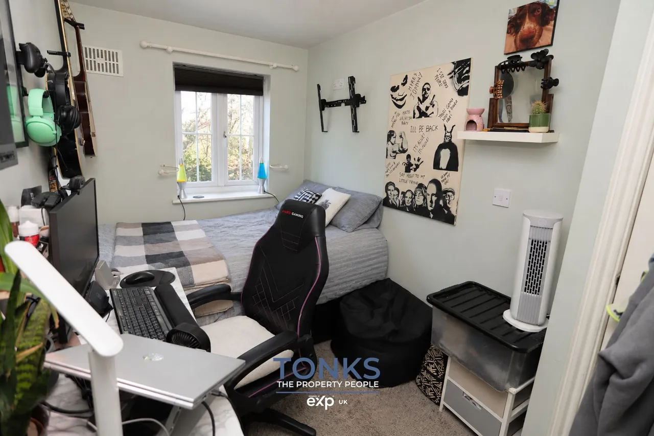 Portway Road, Rowley Regis, B65, photo 13