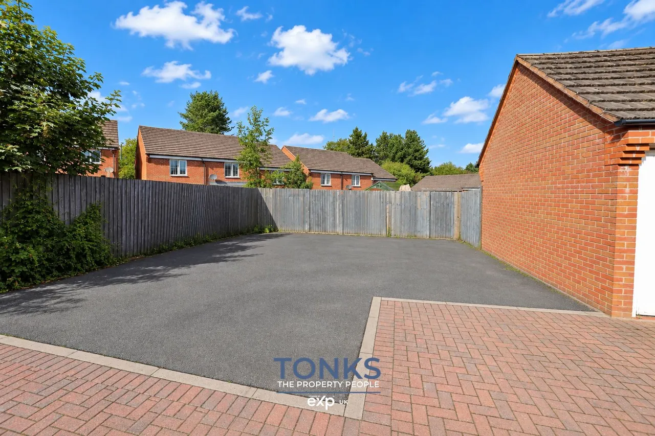 Portway Road, Rowley Regis, B65, photo 18