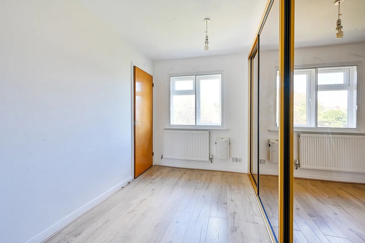 56 Guernsey Close, Hounslow, photo 8