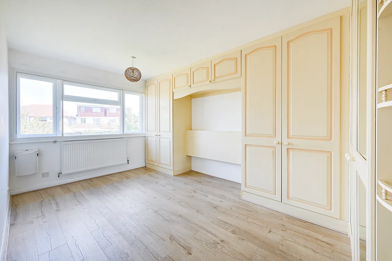 56 Guernsey Close, Hounslow, photo 9