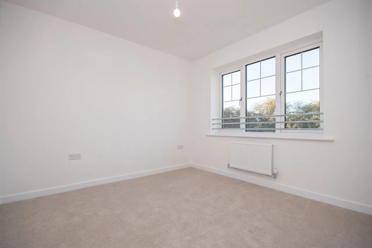 Eyam Close, Kettering, NN14, photo 12