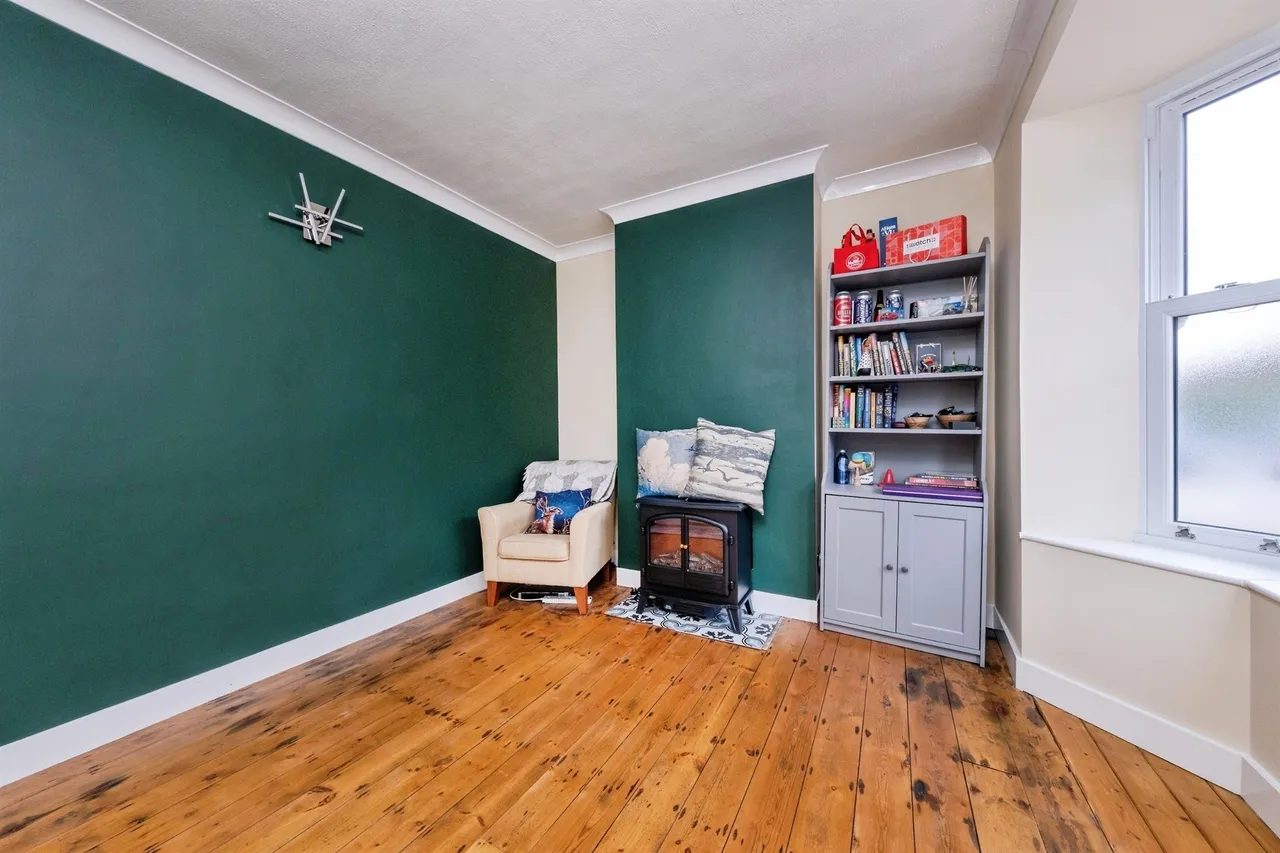 Bury Avenue, Newport Pagnell, photo 8