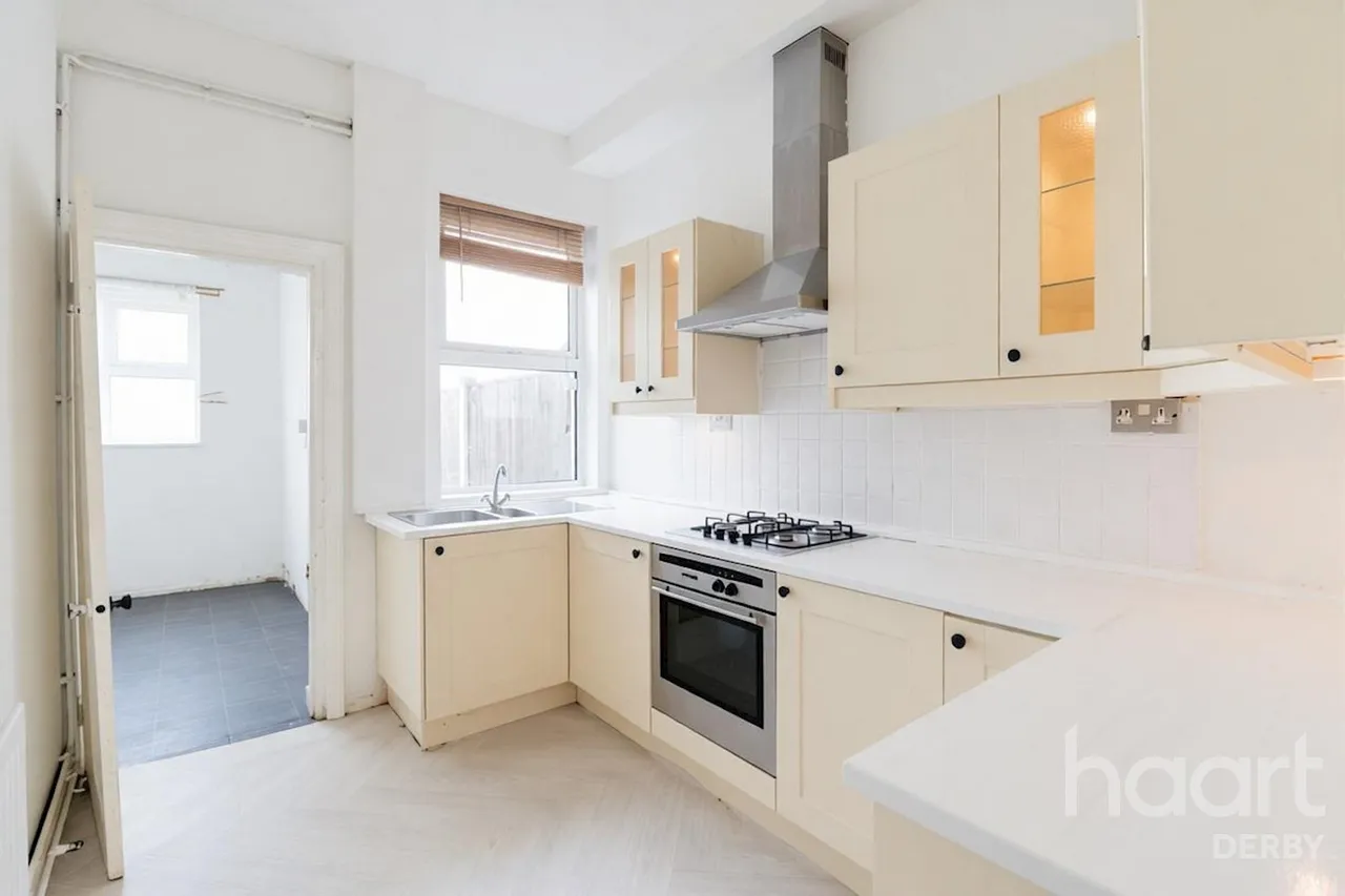 Balfour Road, Derby, DE23, photo 8