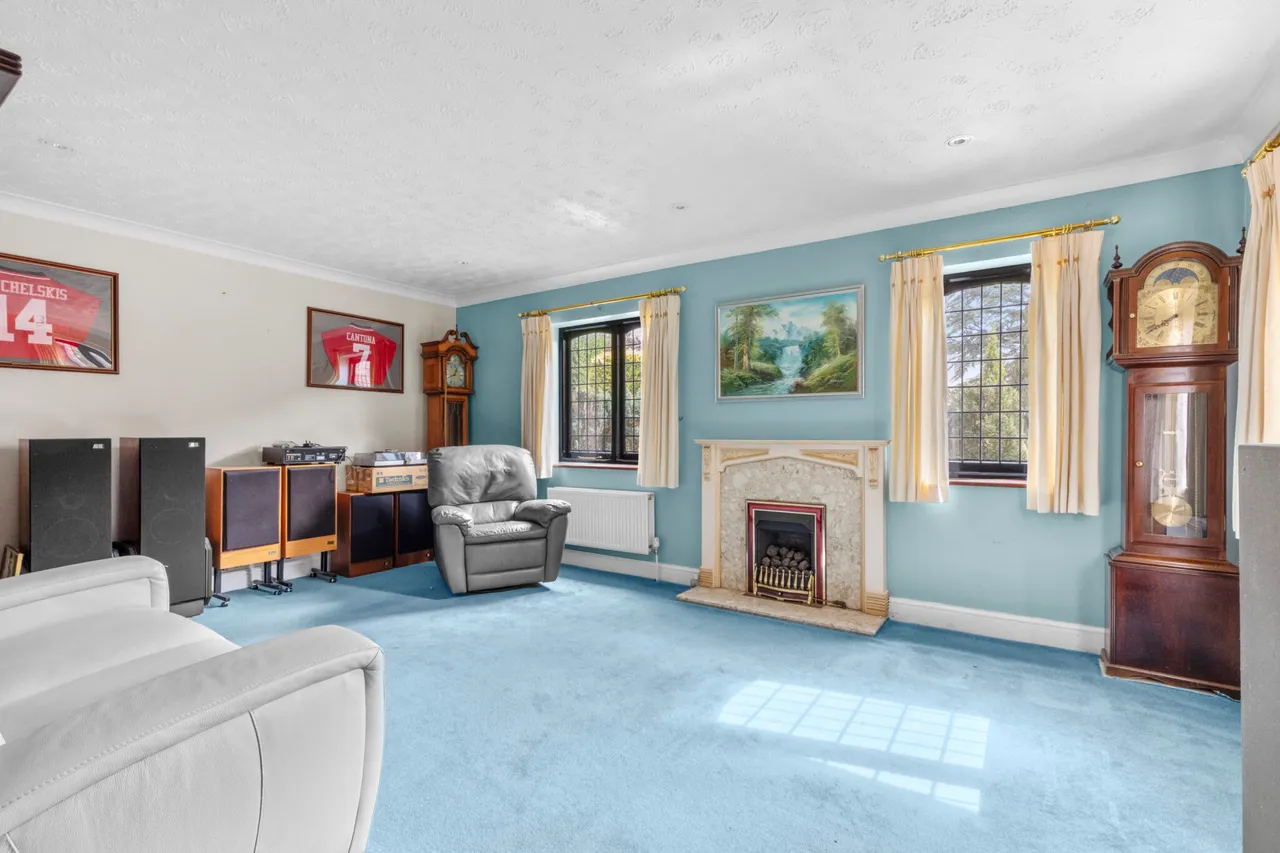Wendover Road, Stoke Mandeville, HP22, photo 5