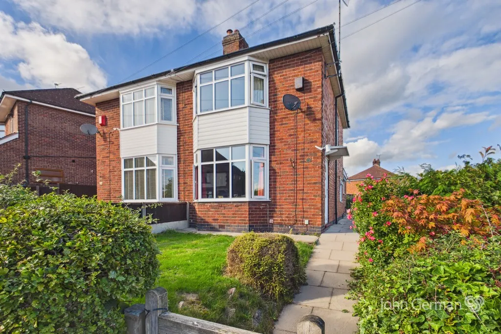 3 bed house for sale, Westlands Road, Uttoxeter