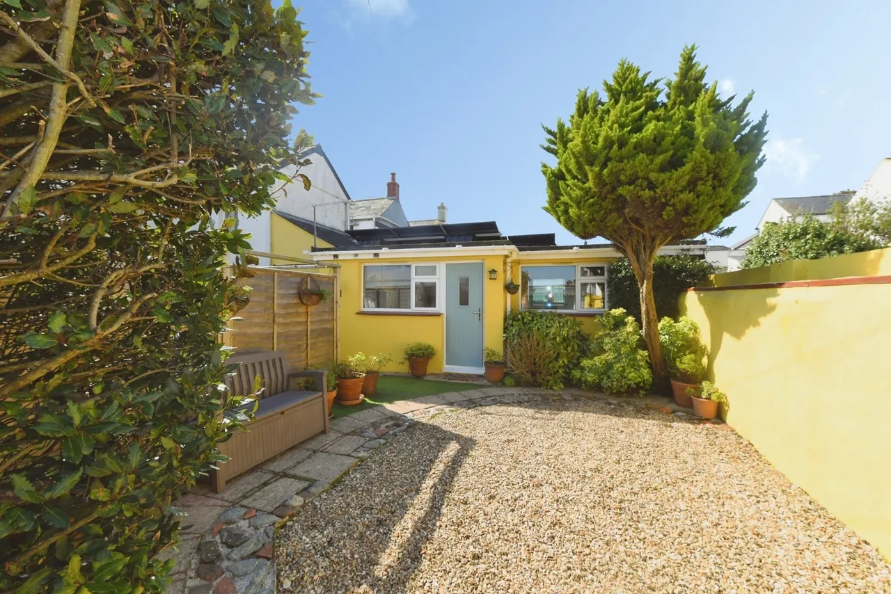 1 bed house for sale, Marlborough Road, Falmouth, TR11