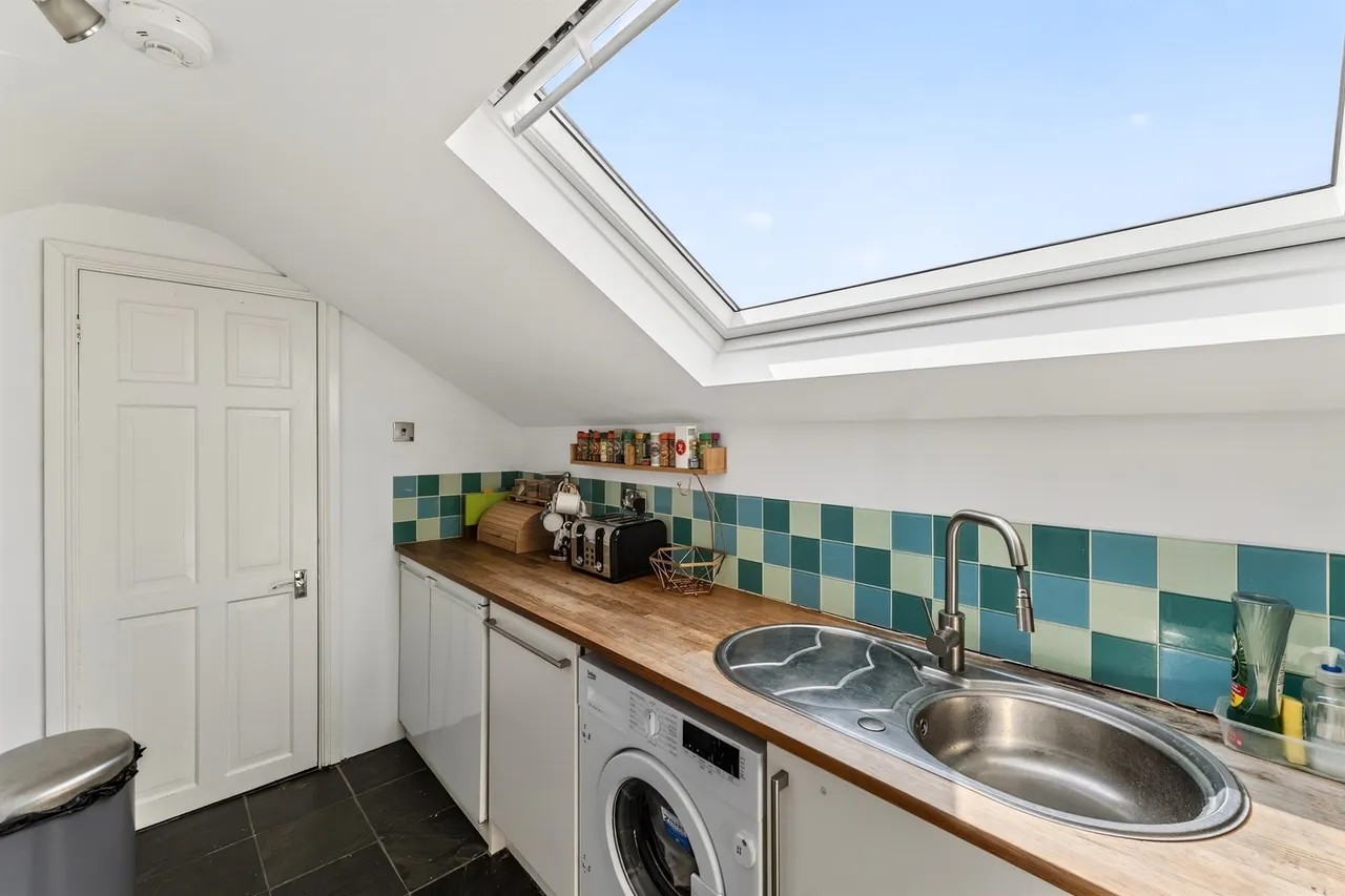 Lilleshall Road, Morden, SM4, photo 2